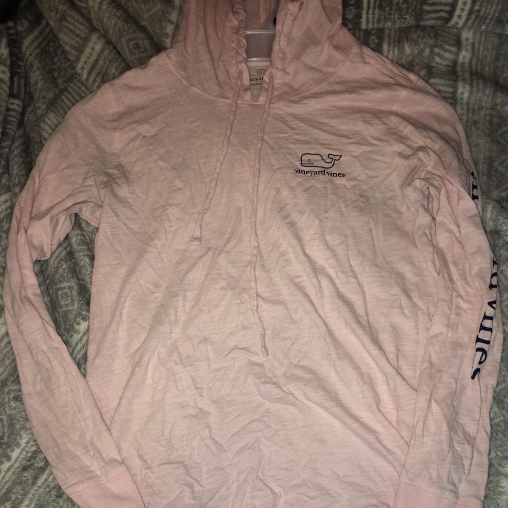 Vineyard vines t shirt hoodie
